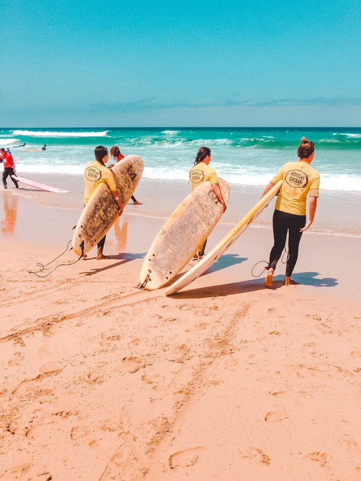 surfers op Fuerteventura